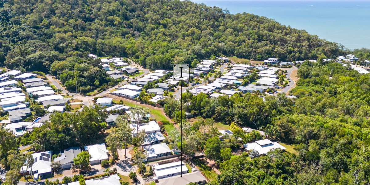 2 Anchor Close, Trinity Beach, QLD 4879 AUS
