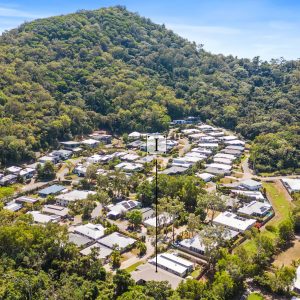 2 Anchor Close, Trinity Beach, QLD 4879 AUS