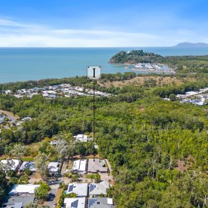 2 Anchor Close, Trinity Beach, QLD 4879 AUS