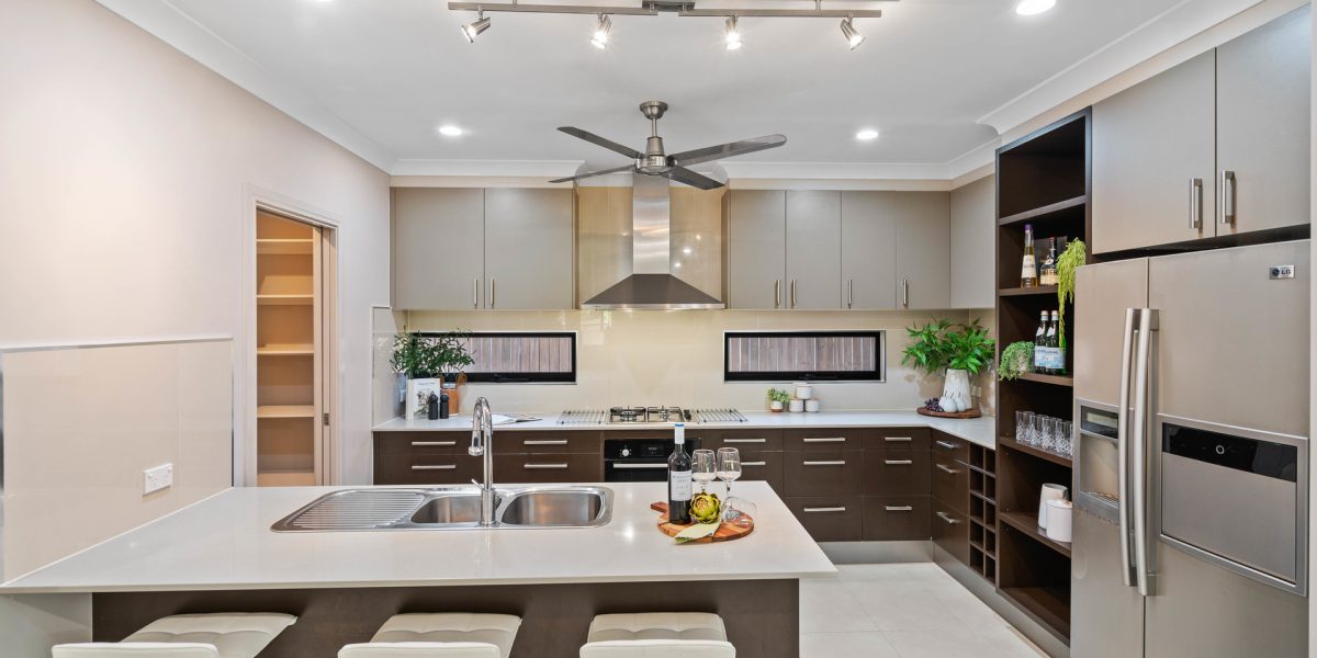 2 Anchor Close, Trinity Beach, QLD 4879 AUS