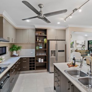 2 Anchor Close, Trinity Beach, QLD 4879 AUS