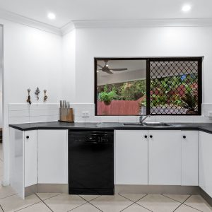 30 Hideaway Close, Palm Cove, QLD 4879 AUS