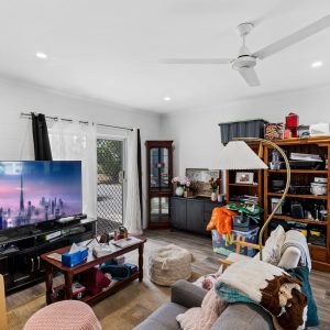 14 Ingham Court, Mooroobool, QLD 4870 AUS