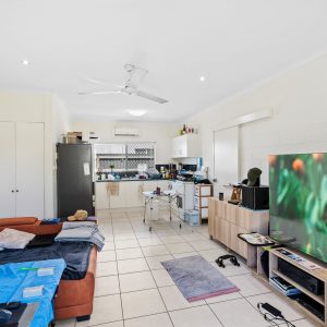 14 Ingham Court, Mooroobool, QLD 4870 AUS