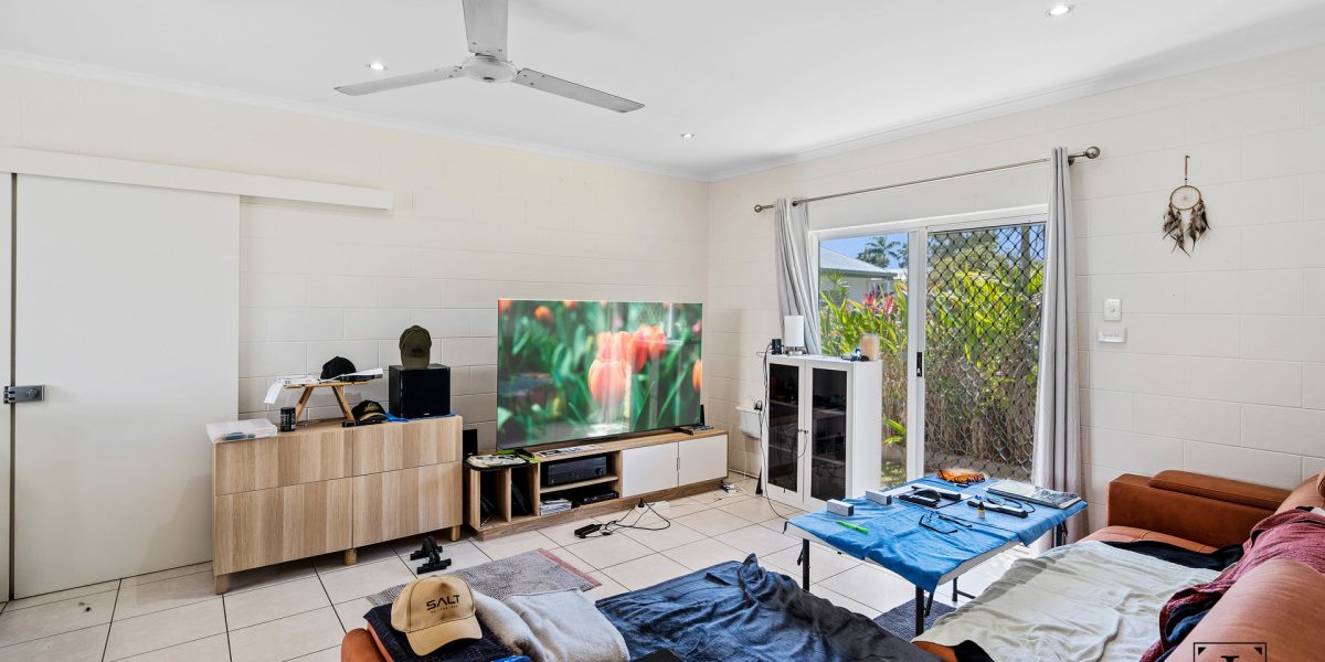 14 Ingham Court, Mooroobool, QLD 4870 AUS
