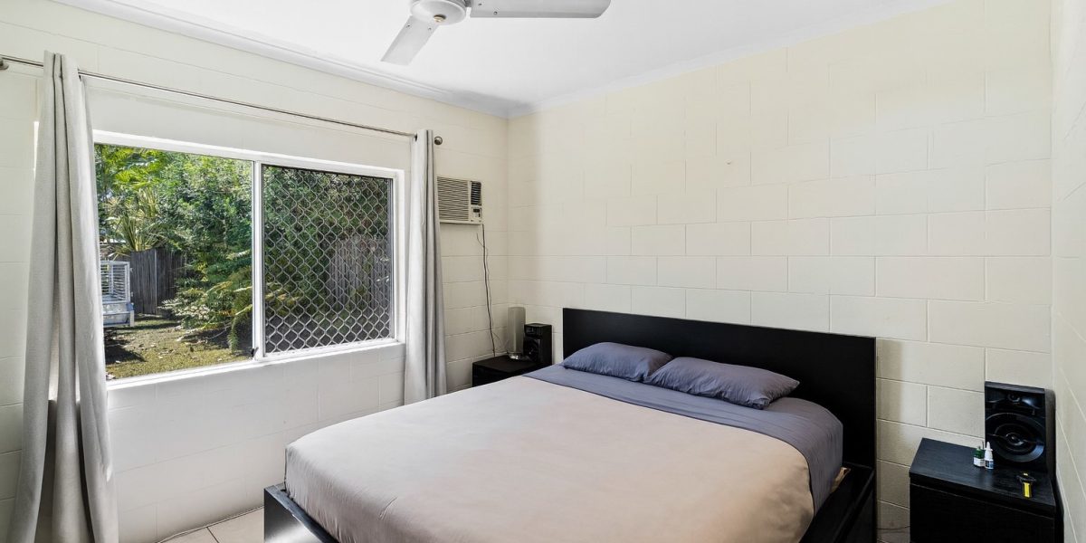 14 Ingham Court, Mooroobool, QLD 4870 AUS