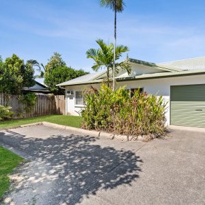 14 Ingham Court, Mooroobool, QLD 4870 AUS