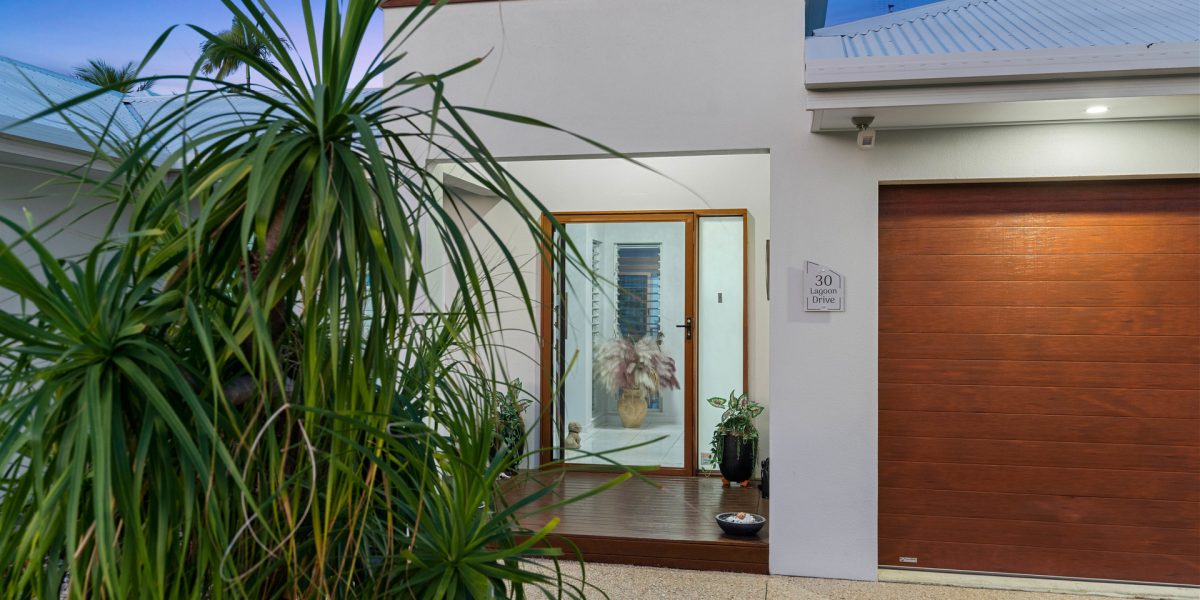 30 Lagoon Drive, Trinity Beach, QLD 4879 AUS