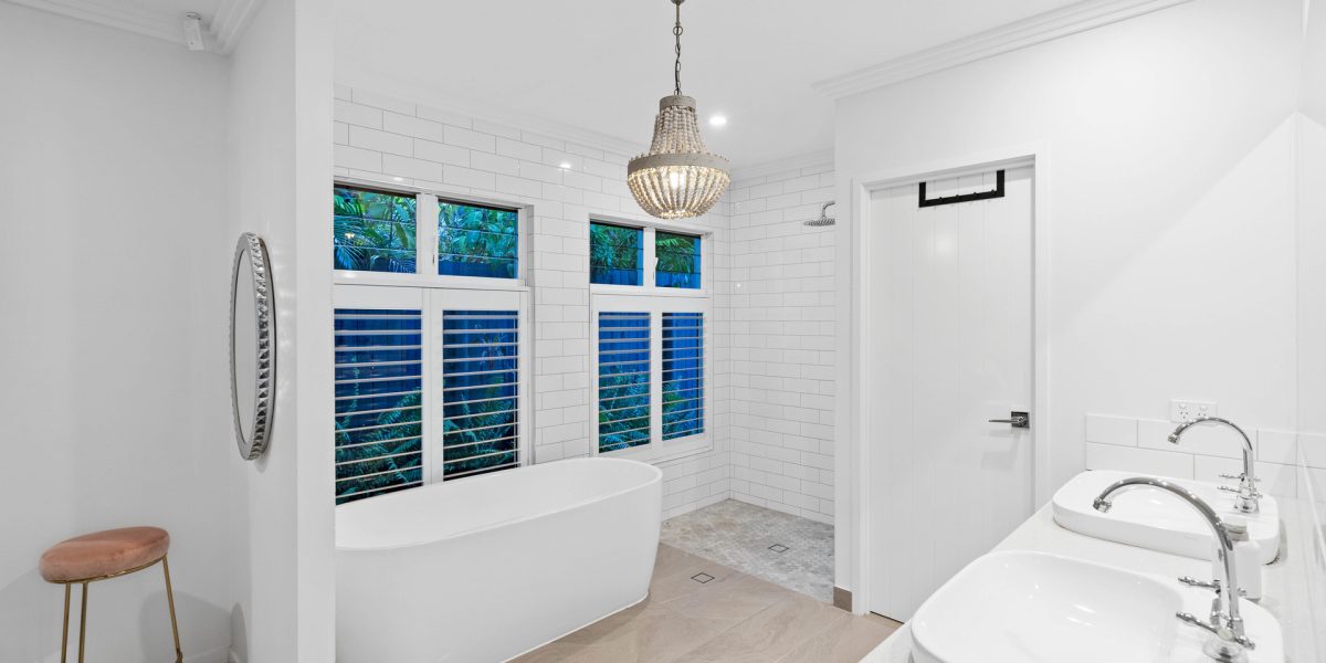 12 Baines Street, Clifton Beach, QLD 4879 AUS