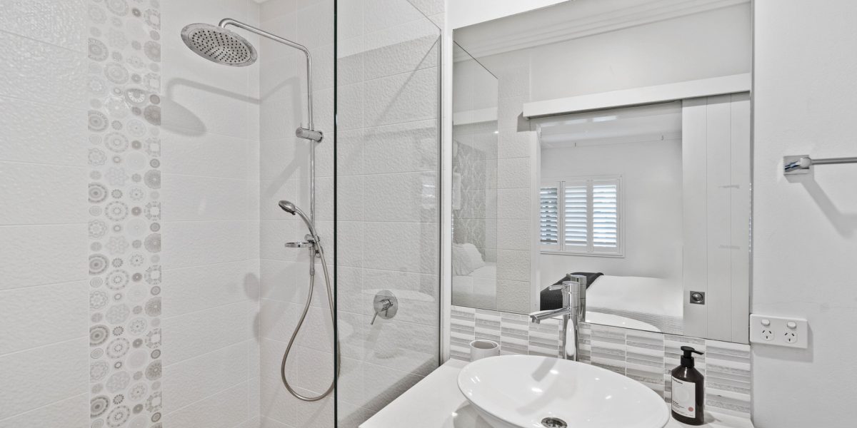 12 Baines Street, Clifton Beach, QLD 4879 AUS