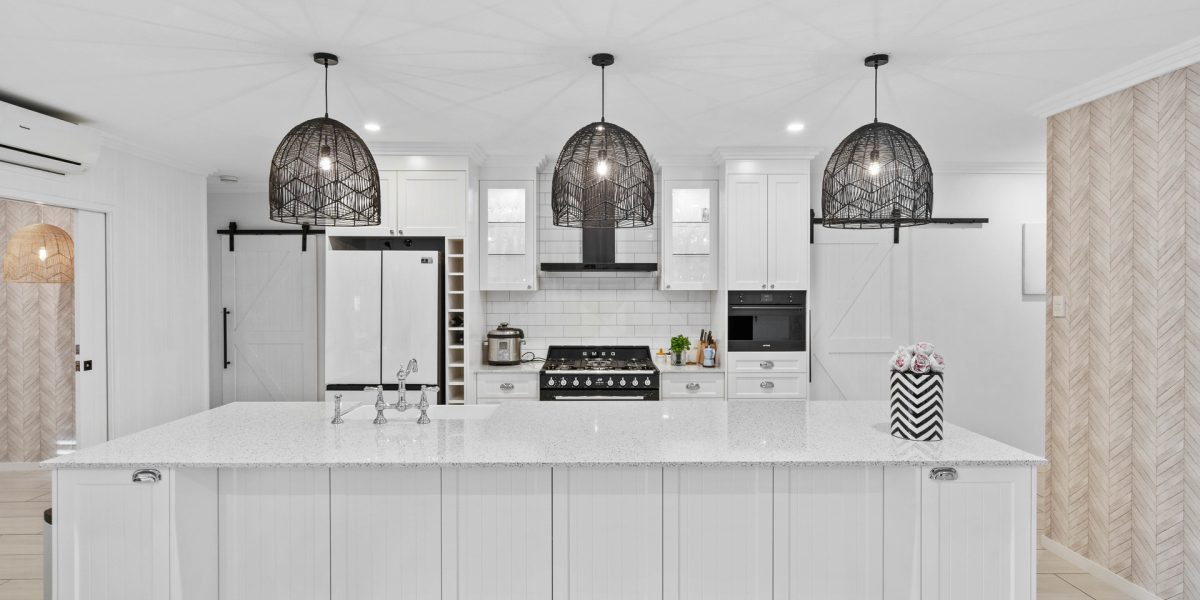 12 Baines Street, Clifton Beach, QLD 4879 AUS