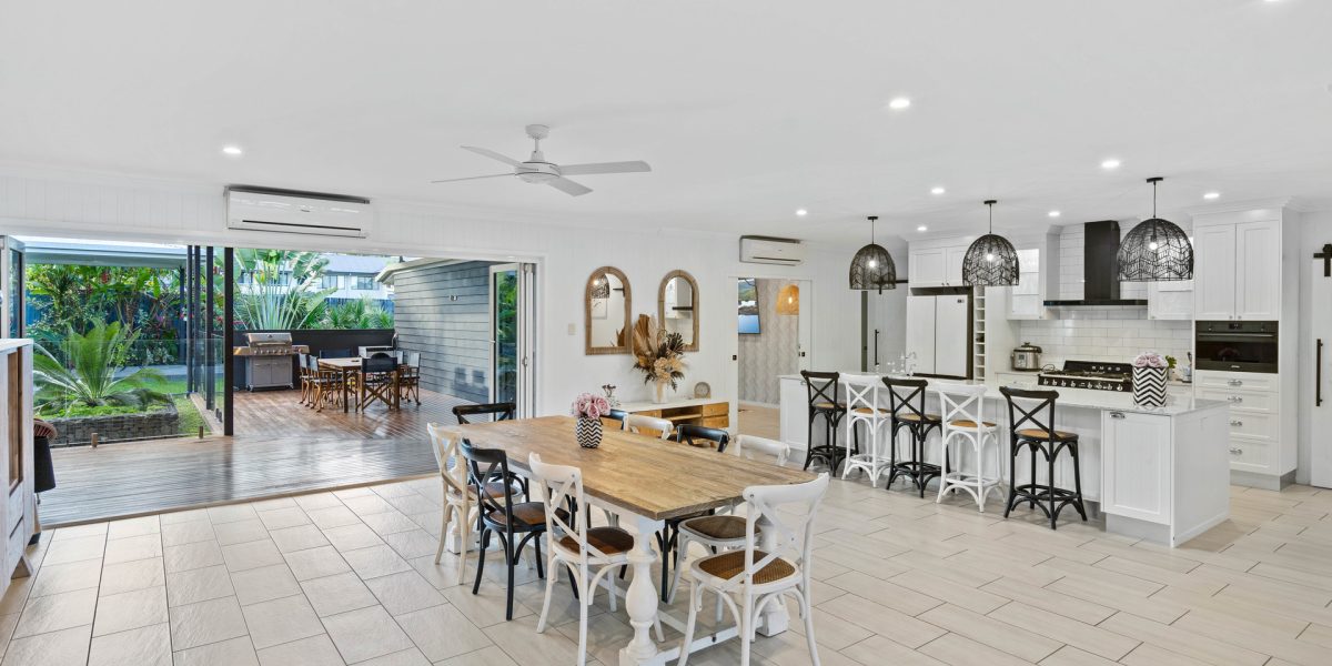 12 Baines Street, Clifton Beach, QLD 4879 AUS