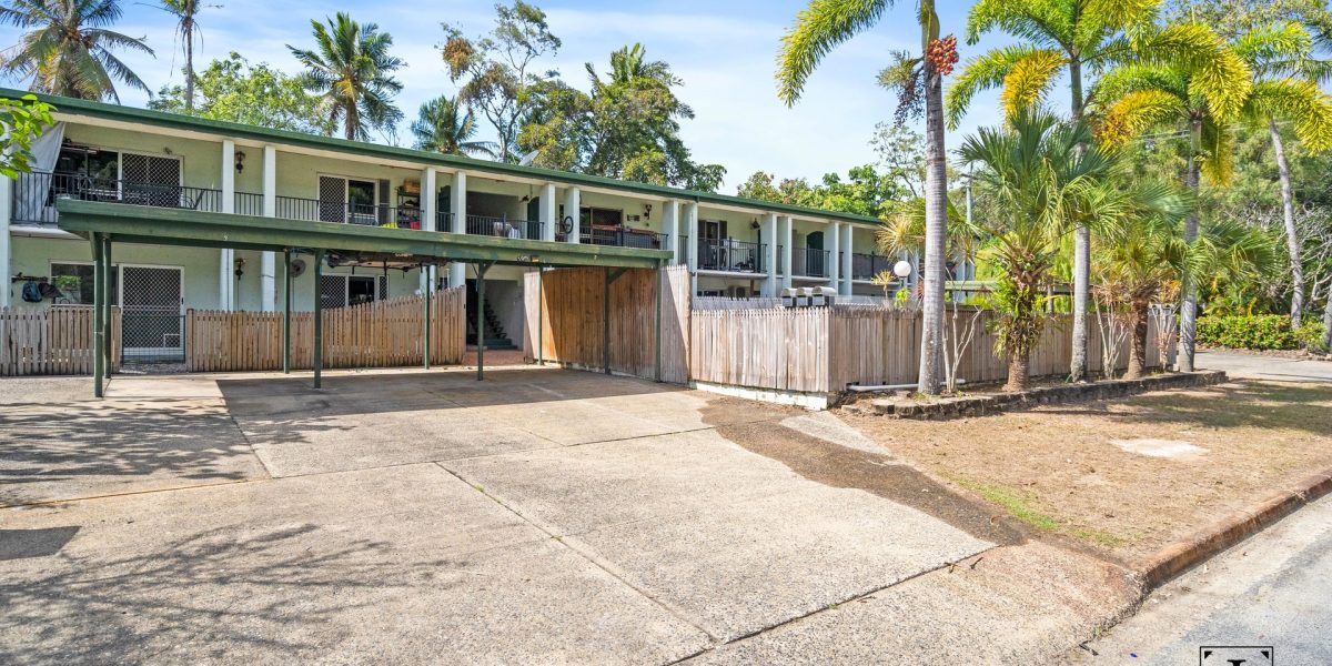 2/102-104 Wistaria Street, Holloways Beach, QLD 4878 AUS
