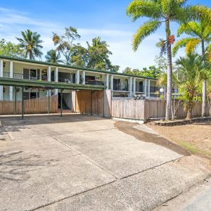 2/102-104 Wistaria Street, Holloways Beach, QLD 4878 AUS