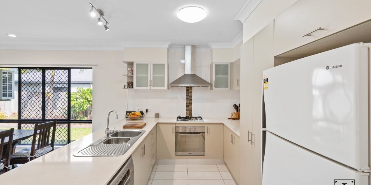 11 Como Close, Kewarra Beach, QLD 4879 AUS