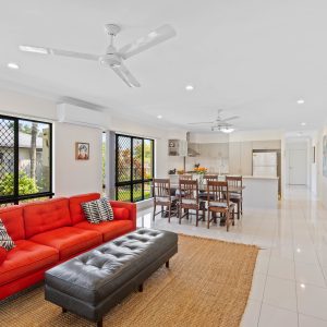 11 Como Close, Kewarra Beach, QLD 4879 AUS