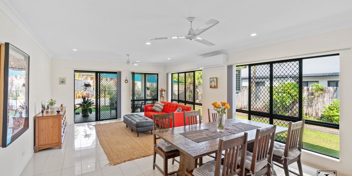 11 Como Close, Kewarra Beach, QLD 4879 AUS