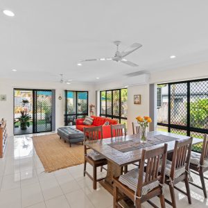 11 Como Close, Kewarra Beach, QLD 4879 AUS