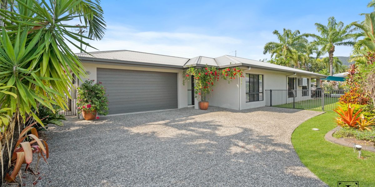11 Como Close, Kewarra Beach, QLD 4879 AUS