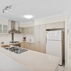 11 Como Close, Kewarra Beach, QLD 4879 AUS