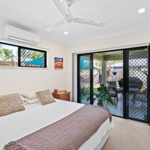 11 Como Close, Kewarra Beach, QLD 4879 AUS