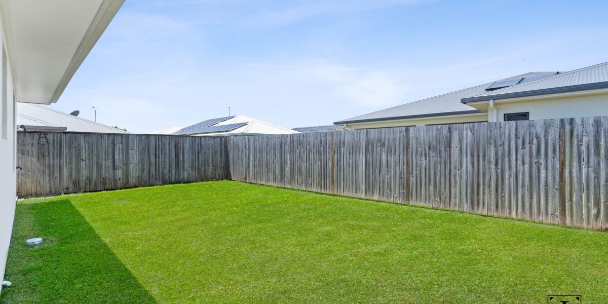 3 Deck Circuit, Trinity Beach, QLD 4879 AUS