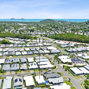 3 Deck Circuit, Trinity Beach, QLD 4879 AUS