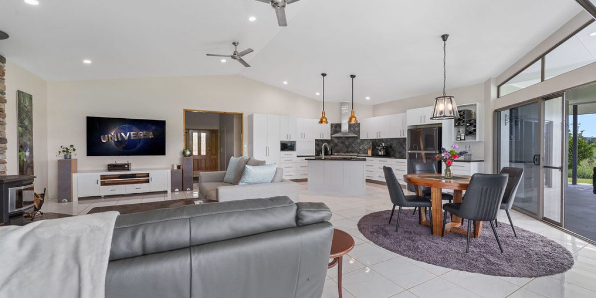 26 Gillies Avenue, Tarzali, QLD 4885 AUS