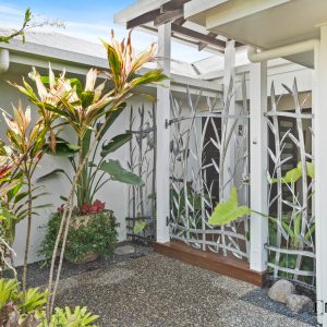 4 Billingai Close, Palm Cove, QLD 4879 AUS