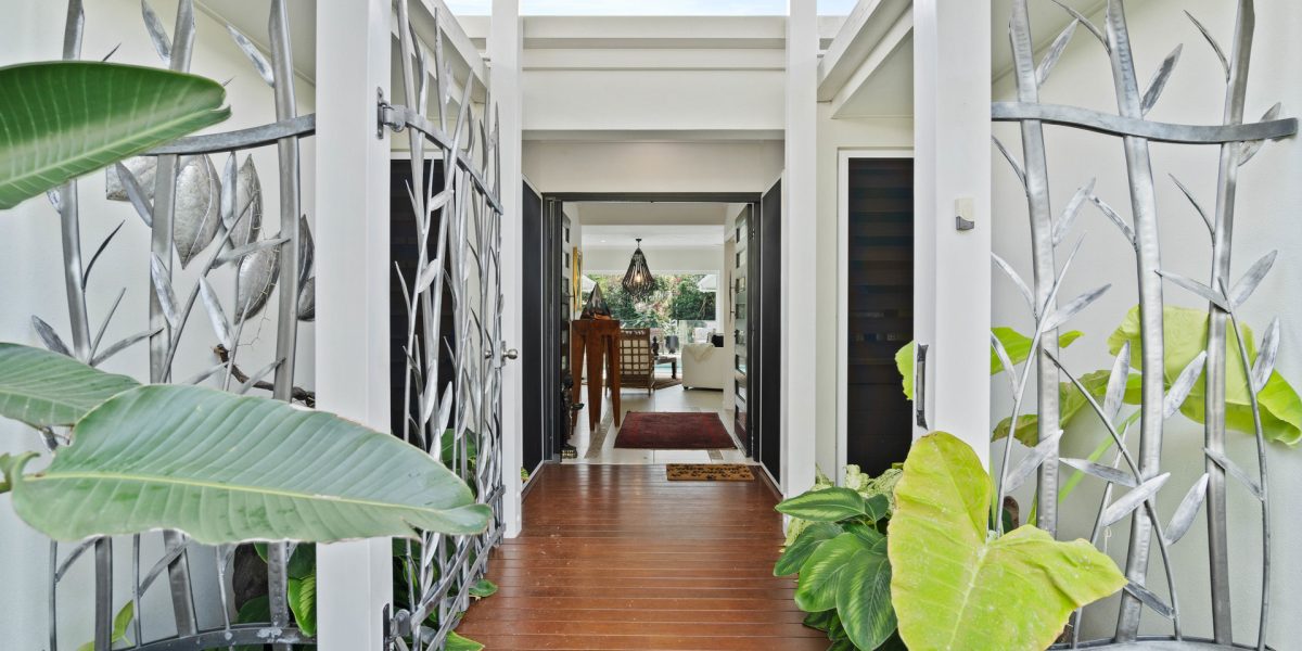 4 Billingai Close, Palm Cove, QLD 4879 AUS