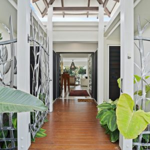 4 Billingai Close, Palm Cove, QLD 4879 AUS