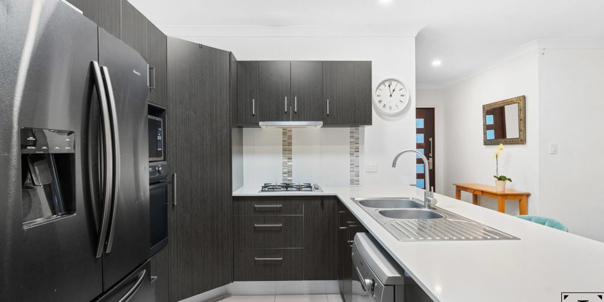 32 Mackerras Street, Redlynch, QLD 4870 AUS