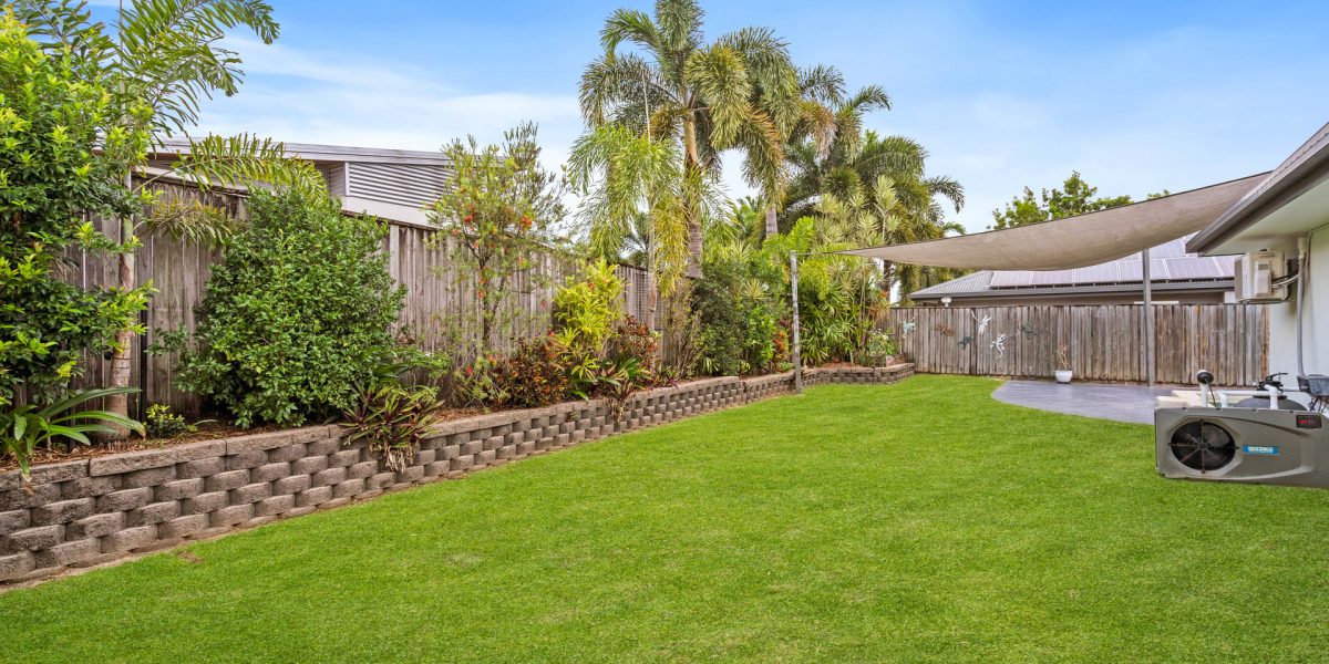 106 Roberts Drive, Trinity Beach, QLD 4879 AUS