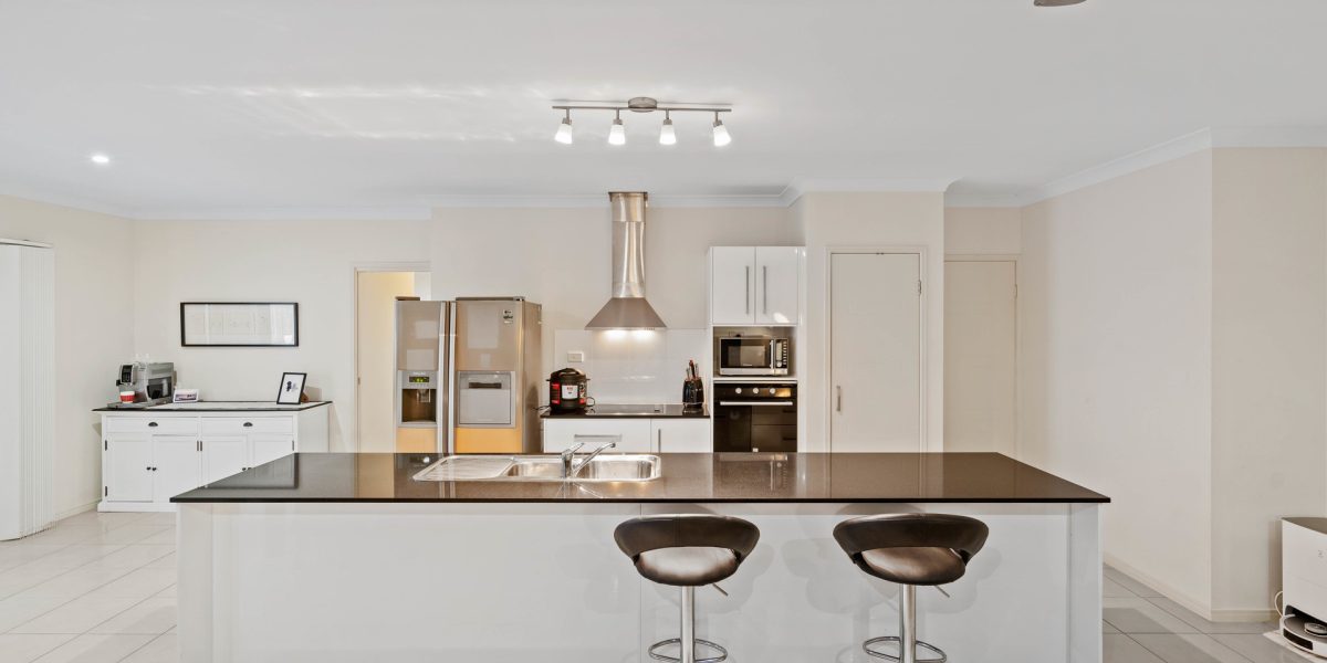 106 Roberts Drive, Trinity Beach, QLD 4879 AUS