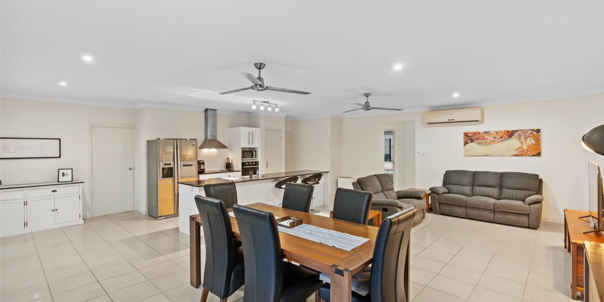 106 Roberts Drive, Trinity Beach, QLD 4879 AUS