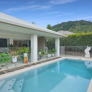 108 Roberts Drive, Trinity Beach, QLD 4879 AUS