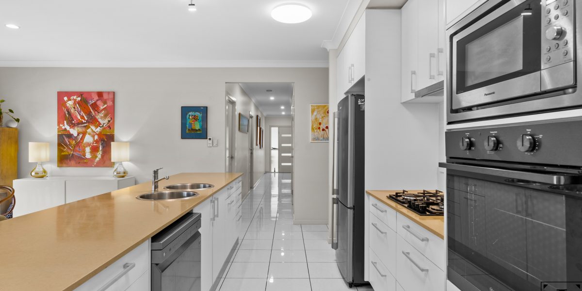 108 Roberts Drive, Trinity Beach, QLD 4879 AUS