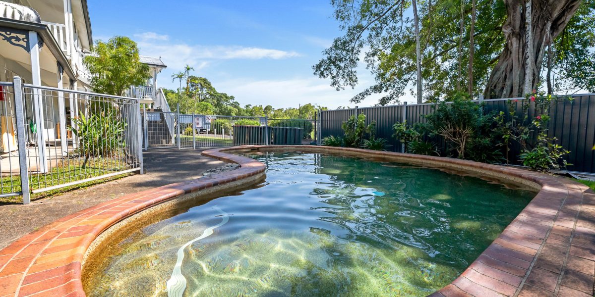 4/10-12 Joan Street, Bungalow, QLD 4870 AUS