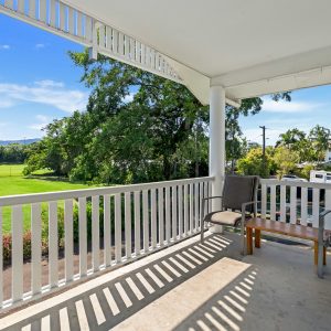 4/10-12 Joan Street, Bungalow, QLD 4870 AUS