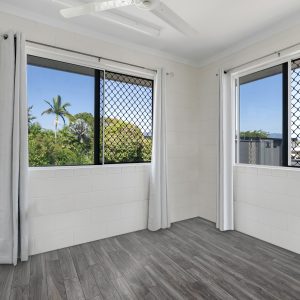 4/10-12 Joan Street, Bungalow, QLD 4870 AUS