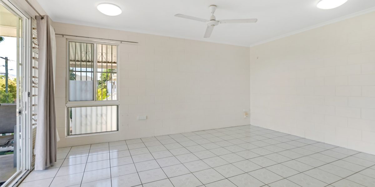 4/10-12 Joan Street, Bungalow, QLD 4870 AUS