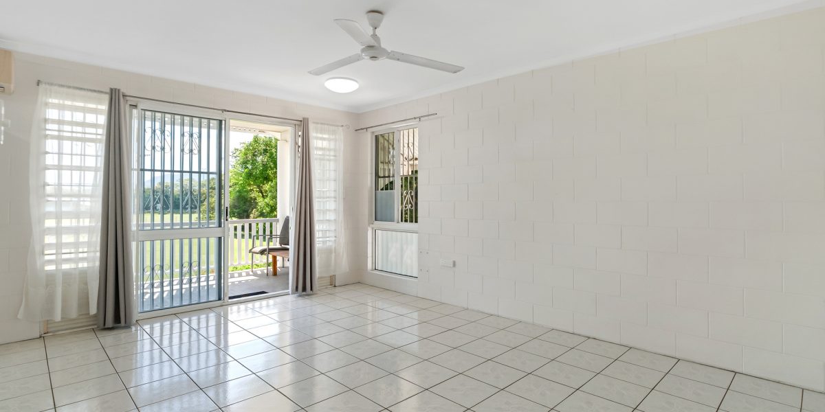 4/10-12 Joan Street, Bungalow, QLD 4870 AUS