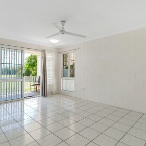 4/10-12 Joan Street, Bungalow, QLD 4870 AUS