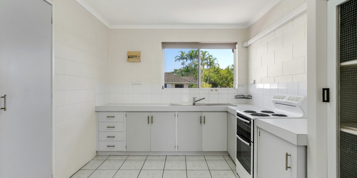 4/10-12 Joan Street, Bungalow, QLD 4870 AUS