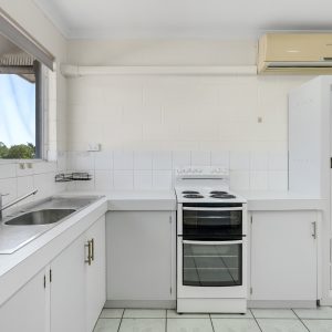 4/10-12 Joan Street, Bungalow, QLD 4870 AUS