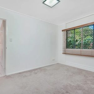 2/363 Severin Street, Parramatta Park, QLD 4870 AUS