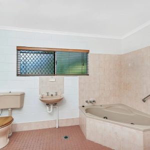 2/363 Severin Street, Parramatta Park, QLD 4870 AUS
