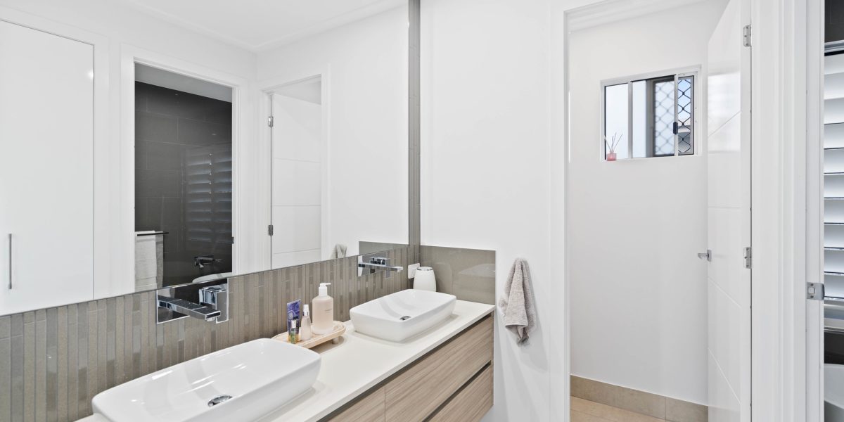 16 Blue Water Lane, Trinity Beach, QLD 4879 AUS