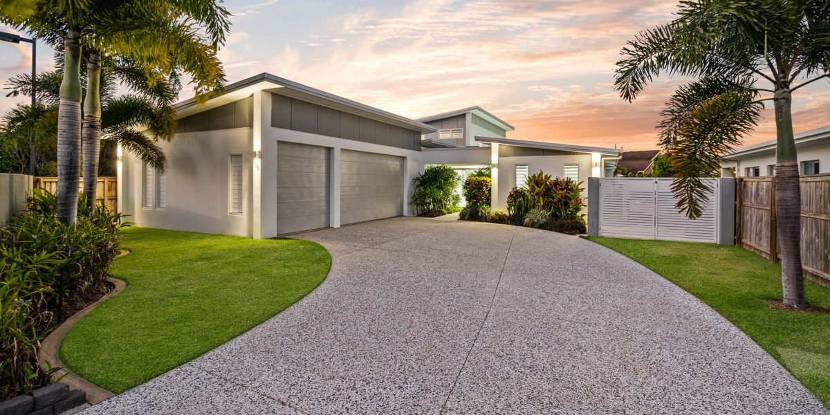 16 Blue Water Lane, Trinity Beach, QLD 4879 AUS