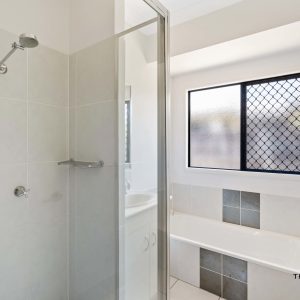 29 Timberlea Drive East, Bentley Park, QLD 4869 AUS
